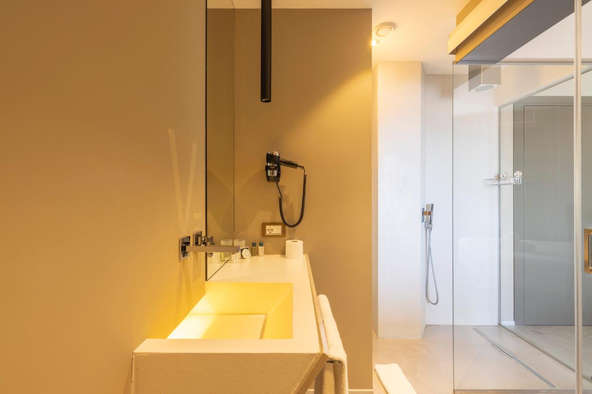 Milestone (Adults Only) Bed & Breakfast Quartu Sant'Elena Exterior photo
